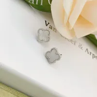Cheap Van Cleef &amp; Arpels Earrings For Women #1413518 Replica Wholesale [$25.00 USD] [ITEM#1413518] on Replica Van Cleef &amp; Arpels Earrings