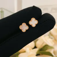 Cheap Van Cleef &amp; Arpels Earrings For Women #1413519 Replica Wholesale [$25.00 USD] [ITEM#1413519] on Replica Van Cleef &amp; Arpels Earrings