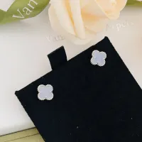 Cheap Van Cleef &amp; Arpels Earrings For Women #1413526 Replica Wholesale [$25.00 USD] [ITEM#1413526] on Replica Van Cleef &amp; Arpels Earrings