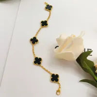 Cheap Van Cleef &amp; Arpels Bracelets For Women #1413738 Replica Wholesale [$34.00 USD] [ITEM#1413738] on Replica Van Cleef &amp; Arpels Bracelets