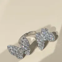 Cheap Van Cleef &amp; Arpels Rings For Women #1413768 Replica Wholesale [$48.00 USD] [ITEM#1413768] on Replica Van Cleef &amp; Arpels Rings