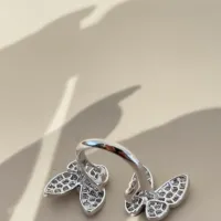 Cheap Van Cleef &amp; Arpels Rings For Women #1413768 Replica Wholesale [$48.00 USD] [ITEM#1413768] on Replica Van Cleef &amp; Arpels Rings