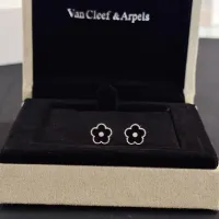 Cheap Van Cleef &amp; Arpels Earrings For Women #1413959 Replica Wholesale [$36.00 USD] [ITEM#1413959] on Replica Van Cleef &amp; Arpels Earrings