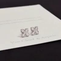 Cheap Van Cleef &amp; Arpels Earrings For Women #1413960 Replica Wholesale [$36.00 USD] [ITEM#1413960] on Replica Van Cleef &amp; Arpels Earrings