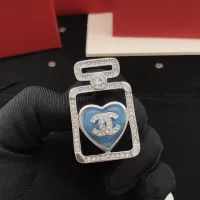 Cheap Chanel Brooches For Women #1414191 Replica Wholesale [$29.00 USD] [ITEM#1414191] on Replica Chanel Brooches