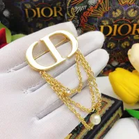 Cheap Christian Dior Brooches For Women #1414279 Replica Wholesale [$25.00 USD] [ITEM#1414279] on Replica Christian Dior Brooches