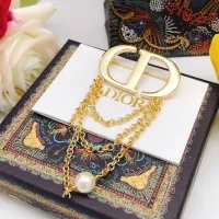 Cheap Christian Dior Brooches For Women #1414279 Replica Wholesale [$25.00 USD] [ITEM#1414279] on Replica Christian Dior Brooches