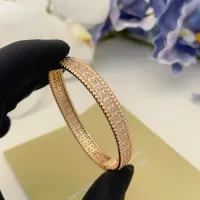 Cheap Van Cleef &amp; Arpels Bracelets #1414294 Replica Wholesale [$32.00 USD] [ITEM#1414294] on Replica Van Cleef &amp; Arpels Bracelets