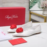 Cheap Roger Vivier RV Flat Shoes For Women #1418116 Replica Wholesale [$115.00 USD] [ITEM#1418116] on Replica Roger Vivier RV Flat Shoes