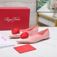Cheap Roger Vivier RV Flat Shoes For Women #1418117 Replica Wholesale [$115.00 USD] [ITEM#1418117] on Replica Roger Vivier RV Flat Shoes