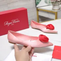 Cheap Roger Vivier RV Flat Shoes For Women #1418117 Replica Wholesale [$115.00 USD] [ITEM#1418117] on Replica Roger Vivier RV Flat Shoes