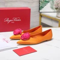 Cheap Roger Vivier RV Flat Shoes For Women #1418118 Replica Wholesale [$115.00 USD] [ITEM#1418118] on Replica Roger Vivier RV Flat Shoes