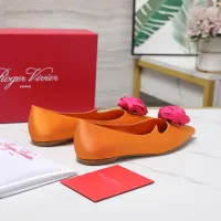 Cheap Roger Vivier RV Flat Shoes For Women #1418118 Replica Wholesale [$115.00 USD] [ITEM#1418118] on Replica Roger Vivier RV Flat Shoes
