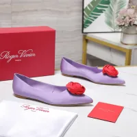 Cheap Roger Vivier RV Flat Shoes For Women #1418119 Replica Wholesale [$115.00 USD] [ITEM#1418119] on Replica Roger Vivier RV Flat Shoes