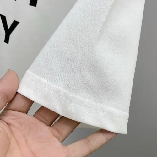 Cheap Burberry T-Shirts Short Sleeved For Men #1418302 Replica Wholesale [$60.00 USD] [ITEM#1418302] on Replica Burberry T-Shirts