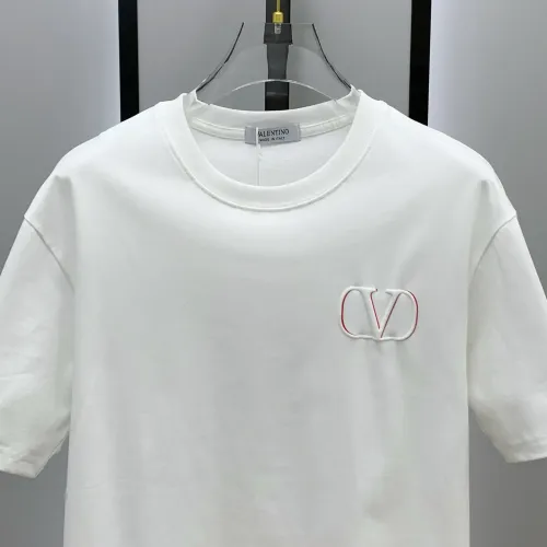 Cheap Valentino T-Shirts Short Sleeved For Men #1418306 Replica Wholesale [$60.00 USD] [ITEM#1418306] on Replica Valentino T-Shirts