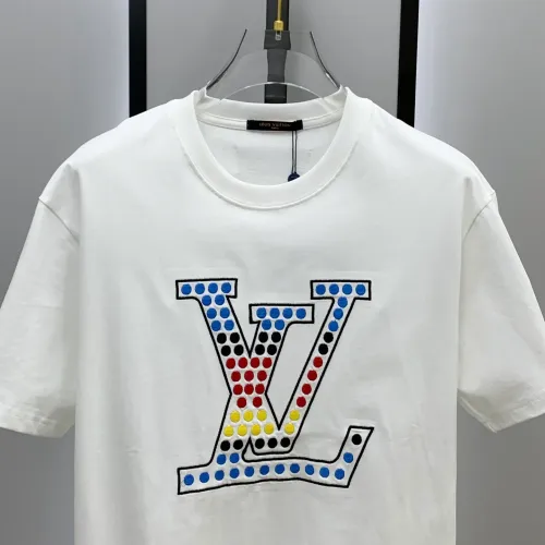 Cheap Louis Vuitton LV T-Shirts Short Sleeved For Men #1418320 Replica Wholesale [$60.00 USD] [ITEM#1418320] on Replica Louis Vuitton LV T-Shirts