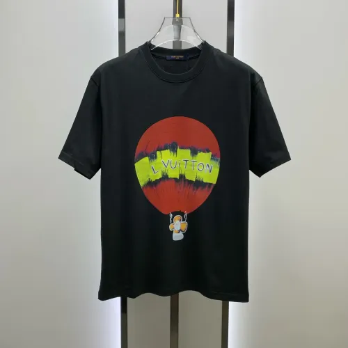 Cheap Louis Vuitton LV T-Shirts Short Sleeved For Men #1418325 Replica Wholesale [$60.00 USD] [ITEM#1418325] on Replica Louis Vuitton LV T-Shirts