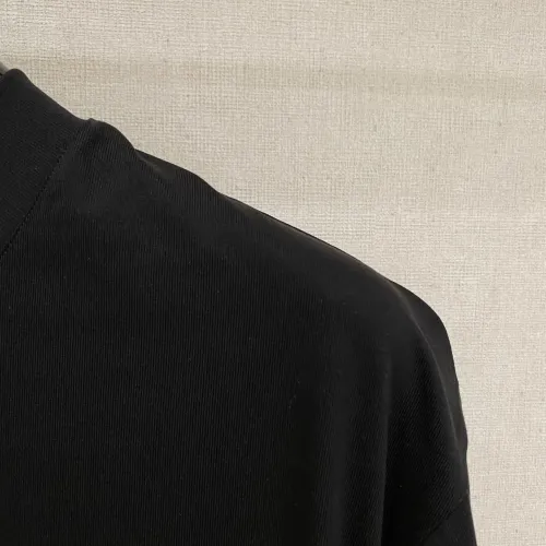 Cheap Louis Vuitton LV T-Shirts Short Sleeved For Men #1418335 Replica Wholesale [$64.00 USD] [ITEM#1418335] on Replica Louis Vuitton LV T-Shirts