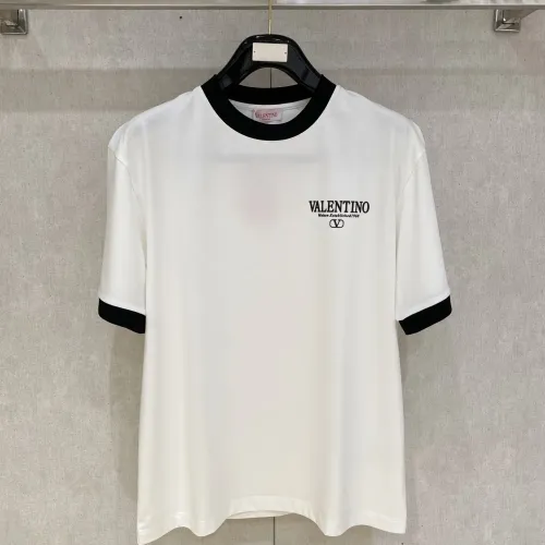 Cheap Christian Dior T-Shirts Short Sleeved For Men #1418346 Replica Wholesale [$64.00 USD] [ITEM#1418346] on Replica Christian Dior T-Shirts