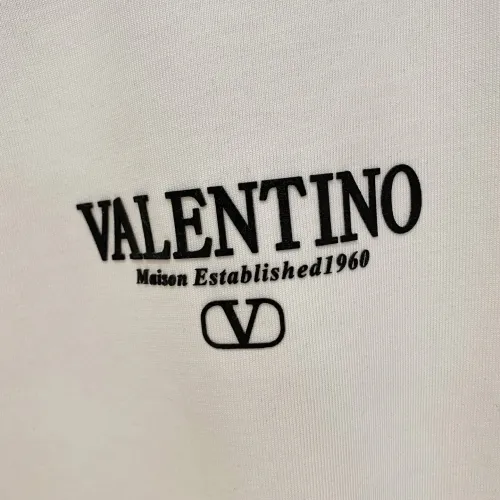 Cheap Christian Dior T-Shirts Short Sleeved For Men #1418346 Replica Wholesale [$64.00 USD] [ITEM#1418346] on Replica Christian Dior T-Shirts