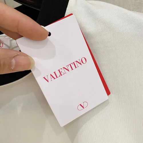 Cheap Christian Dior T-Shirts Short Sleeved For Men #1418346 Replica Wholesale [$64.00 USD] [ITEM#1418346] on Replica Christian Dior T-Shirts