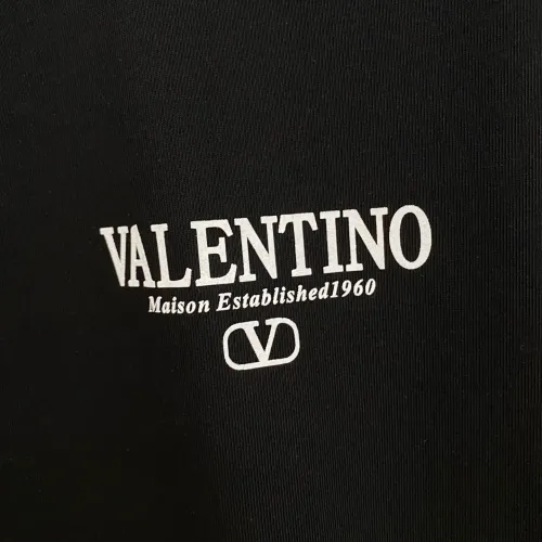 Cheap Christian Dior T-Shirts Short Sleeved For Men #1418347 Replica Wholesale [$64.00 USD] [ITEM#1418347] on Replica Christian Dior T-Shirts