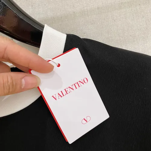 Cheap Christian Dior T-Shirts Short Sleeved For Men #1418347 Replica Wholesale [$64.00 USD] [ITEM#1418347] on Replica Christian Dior T-Shirts