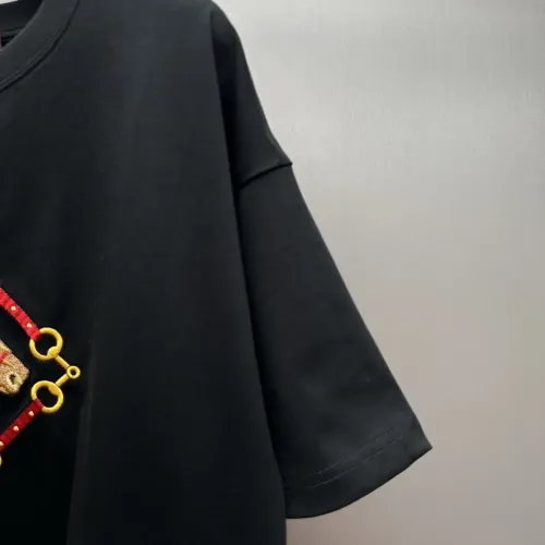 Cheap Gucci T-Shirts Short Sleeved For Unisex #1418408 Replica Wholesale [$48.00 USD] [ITEM#1418408] on Replica Gucci T-Shirts
