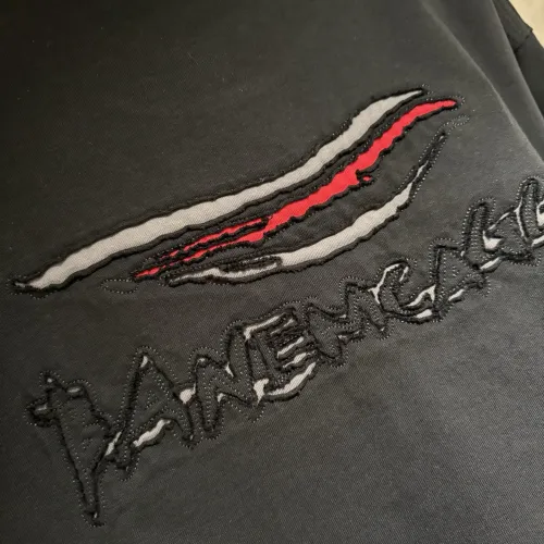 Cheap Balenciaga T-Shirts Short Sleeved For Unisex #1418567 Replica Wholesale [$56.00 USD] [ITEM#1418567] on Replica Balenciaga T-Shirts