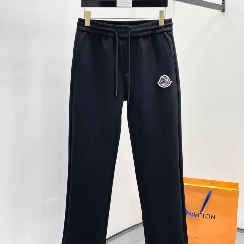 Moncler Pants For Men #1418625