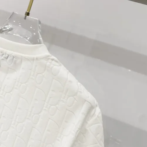 Cheap Christian Dior T-Shirts Short Sleeved For Unisex #1419667 Replica Wholesale [$32.00 USD] [ITEM#1419667] on Replica Christian Dior T-Shirts