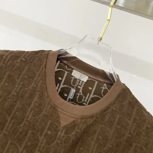 Cheap Christian Dior T-Shirts Short Sleeved For Unisex #1419671 Replica Wholesale [$32.00 USD] [ITEM#1419671] on Replica Christian Dior T-Shirts