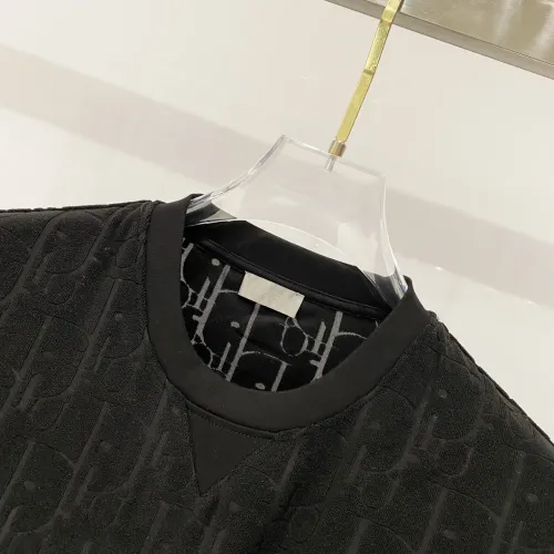 Cheap Christian Dior T-Shirts Short Sleeved For Unisex #1419673 Replica Wholesale [$32.00 USD] [ITEM#1419673] on Replica Christian Dior T-Shirts