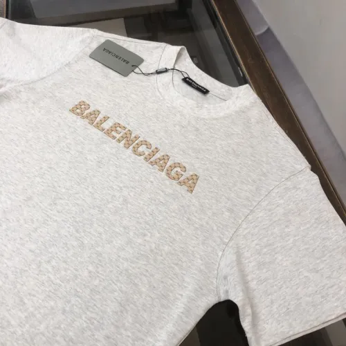 Cheap Balenciaga T-Shirts Short Sleeved For Unisex #1419761 Replica Wholesale [$36.00 USD] [ITEM#1419761] on Replica Balenciaga T-Shirts