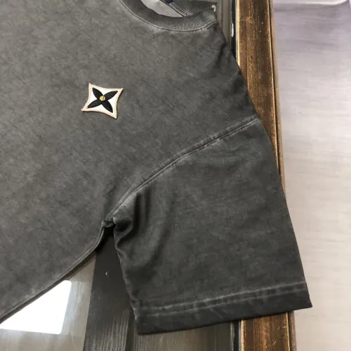 Cheap Louis Vuitton LV T-Shirts Short Sleeved For Unisex #1419934 Replica Wholesale [$36.00 USD] [ITEM#1419934] on Replica Louis Vuitton LV T-Shirts