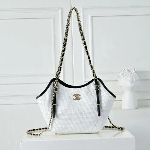 Chanel AAA Quality Shoulder Bags For Women #1420080