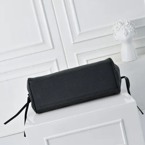 Cheap Chanel AAA Quality Shoulder Bags For Women #1420102 Replica Wholesale [$98.00 USD] [ITEM#1420102] on Replica Chanel AAA Quality Shoulder Bags