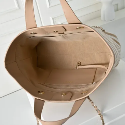 Cheap Chanel AAA Quality Handbags For Women #1420112 Replica Wholesale [$88.00 USD] [ITEM#1420112] on Replica Chanel AAA Quality Handbags