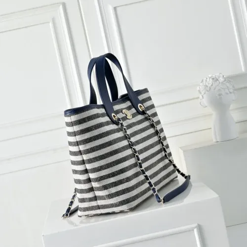 Cheap Chanel AAA Quality Handbags For Women #1420113 Replica Wholesale [$88.00 USD] [ITEM#1420113] on Replica Chanel AAA Quality Handbags