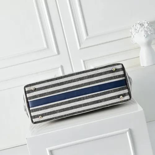 Cheap Chanel AAA Quality Handbags For Women #1420113 Replica Wholesale [$88.00 USD] [ITEM#1420113] on Replica Chanel AAA Quality Handbags