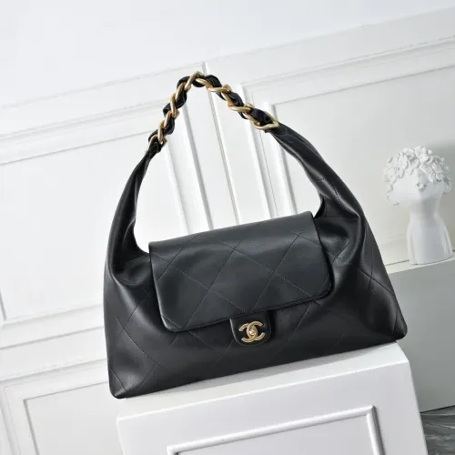 Chanel AAA Quality Handbags For Women #1420129