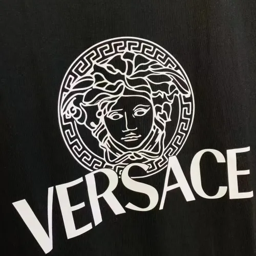 Cheap Versace T-Shirts Short Sleeved For Unisex #1420210 Replica Wholesale [$27.00 USD] [ITEM#1420210] on Replica Versace T-Shirts