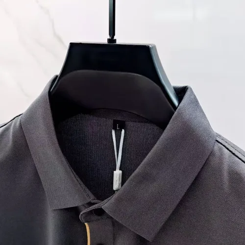 Cheap Prada T-Shirts Short Sleeved For Men #1420326 Replica Wholesale [$40.00 USD] [ITEM#1420326] on Replica Prada T-Shirts