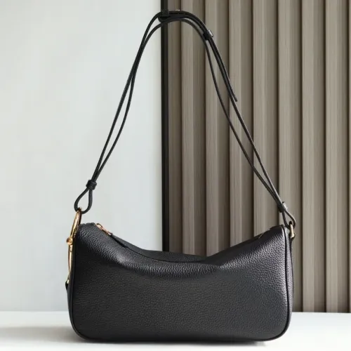 Gucci AAA Quality Shoulder Bags For Women #1420353