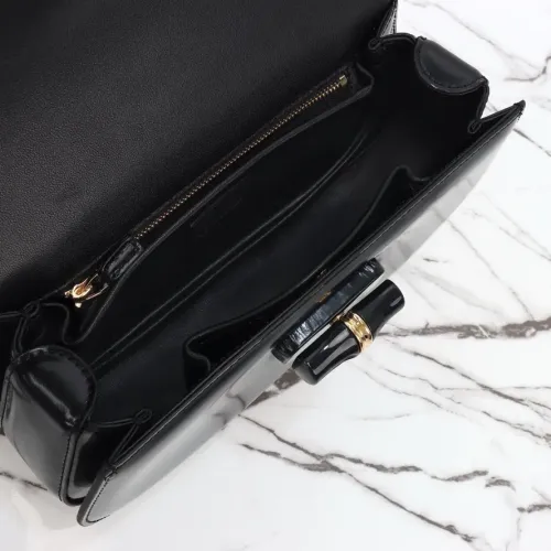 Cheap Gucci AAA Quality Handbags For Women #1420394 Replica Wholesale [$251.24 USD] [ITEM#1420394] on Replica Gucci AAA Quality Handbags