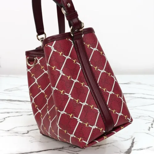 Cheap Gucci AAA Quality Handbags For Women #1420469 Replica Wholesale [$140.00 USD] [ITEM#1420469] on Replica Gucci AAA Quality Handbags