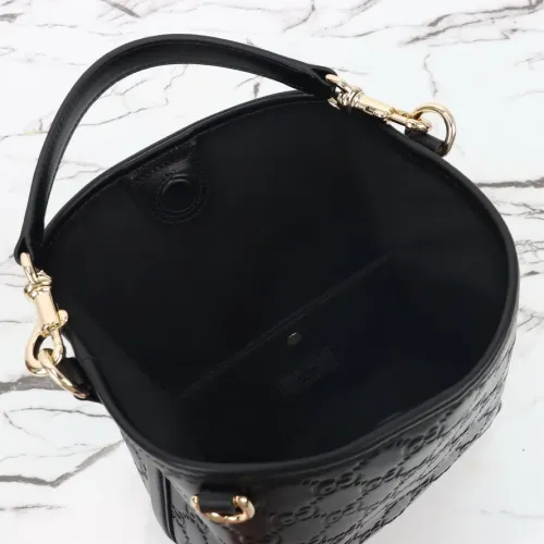 Cheap Gucci AAA Quality Handbags For Women #1420478 Replica Wholesale [$170.00 USD] [ITEM#1420478] on Replica Gucci AAA Quality Handbags