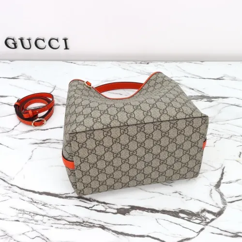 Cheap Gucci AAA Quality Handbags For Women #1420484 Replica Wholesale [$140.00 USD] [ITEM#1420484] on Replica Gucci AAA Quality Handbags