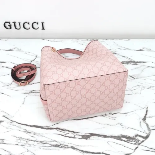 Cheap Gucci AAA Quality Handbags For Women #1420492 Replica Wholesale [$140.00 USD] [ITEM#1420492] on Replica Gucci AAA Quality Handbags